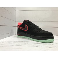 Кроссовки Nike Air Force замшевые черно-красные